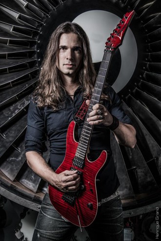 Kiko Loureiro - Foto: Divulgação