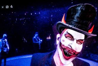 "Mr MacPhisto", personagem do U2, em show da banda - Foto: Divulgação